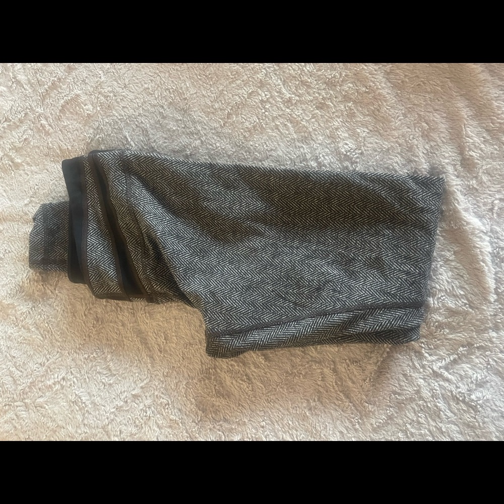 Lulu leggings size 10